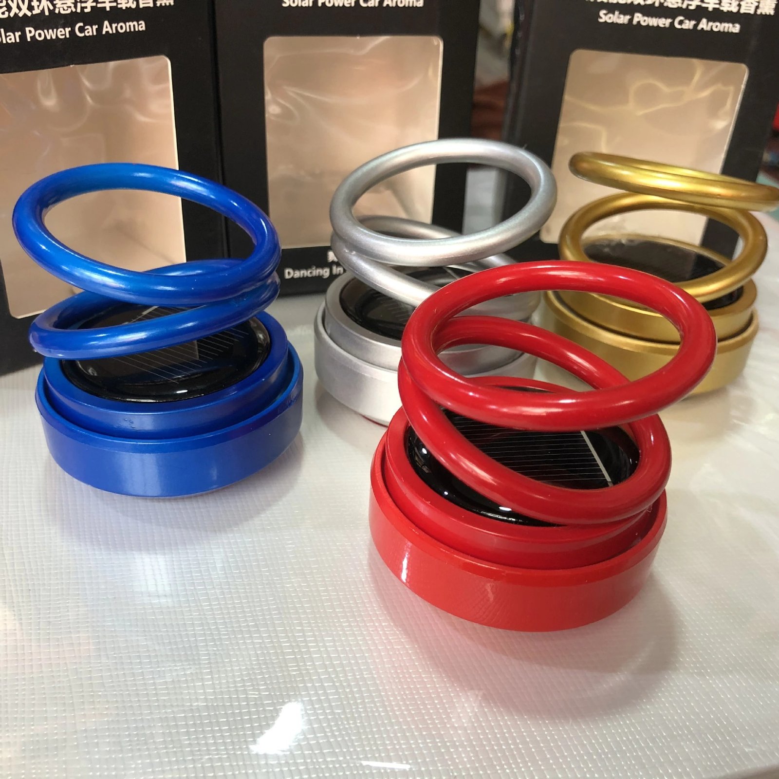 solar-energy-solar-auto-rotating-car-air_main-2