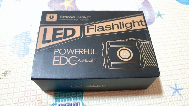 STRONG MAGNET Multifunctional Bright Flashlight / LED Flashlight for camping hiking