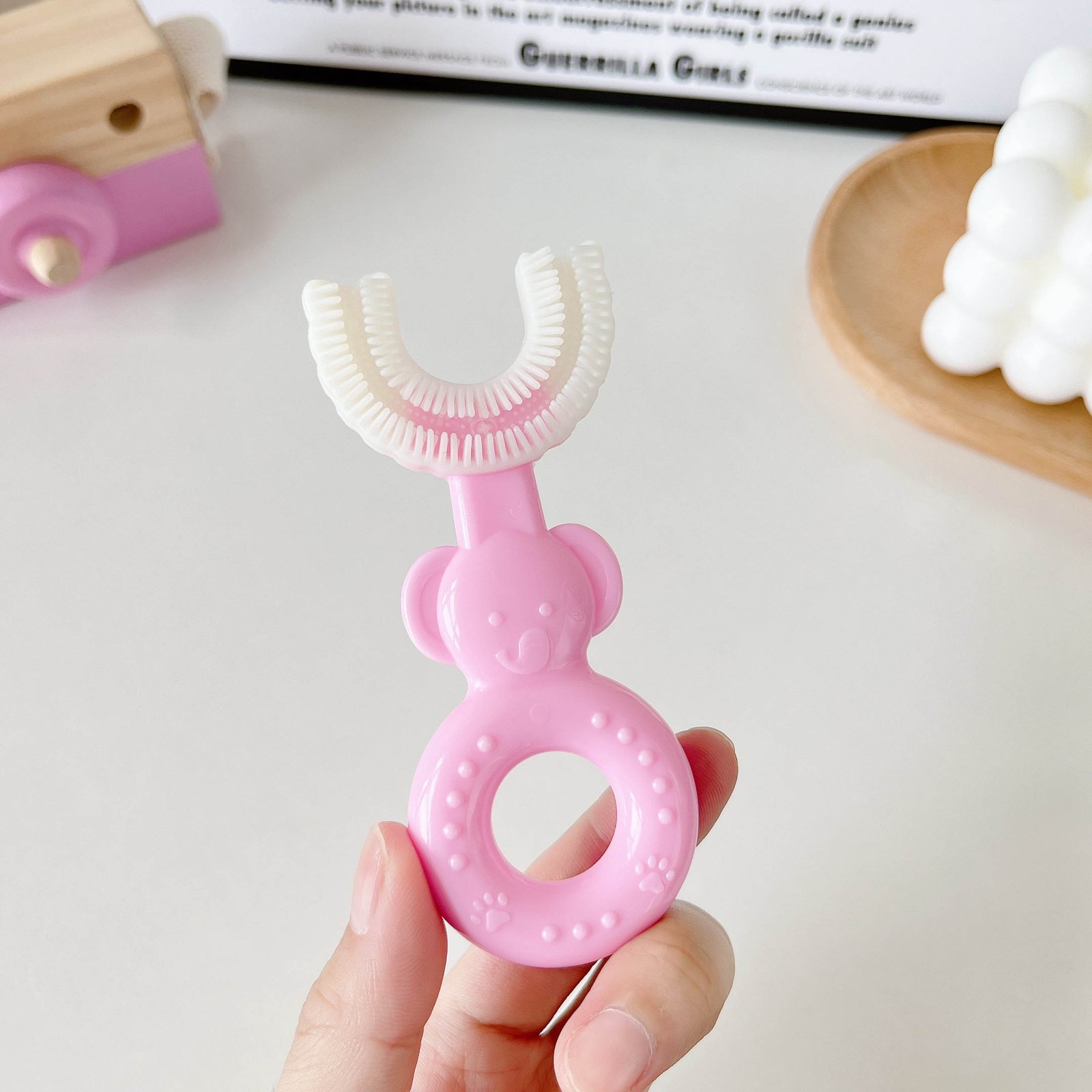 AthelasUShapedtoothbrushpinkzoominmain.jpg