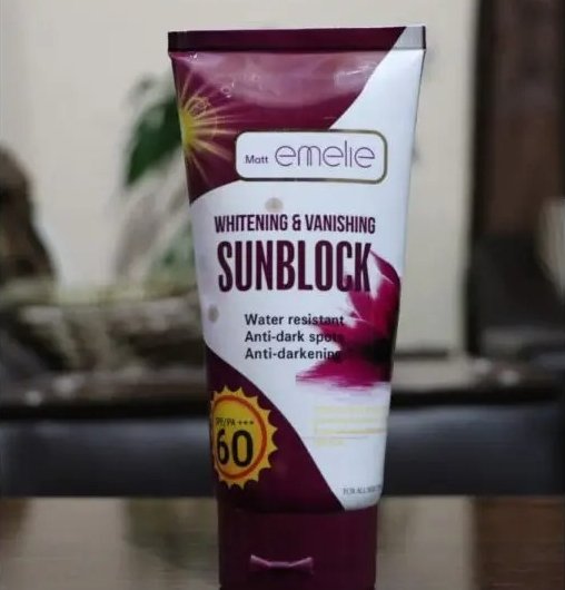 Emelie-Whitening-Vanishing-Sunblock-SPF60-150ml.jpeg