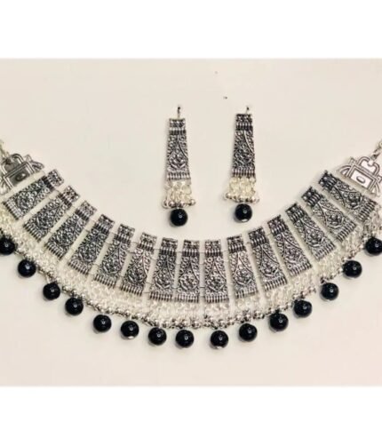 Latest Style and Cultural Jewelry Black pearl Beautiful Silver Choker With Drop Earrings for All ages Women