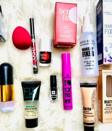 10 in 1 Makeup Deal