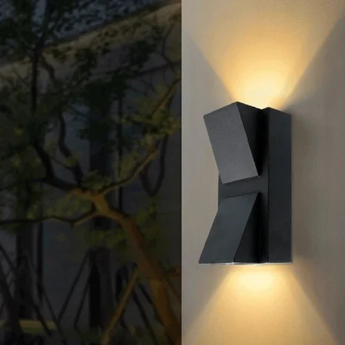 outdoor-wall-light-500x500-2.webp